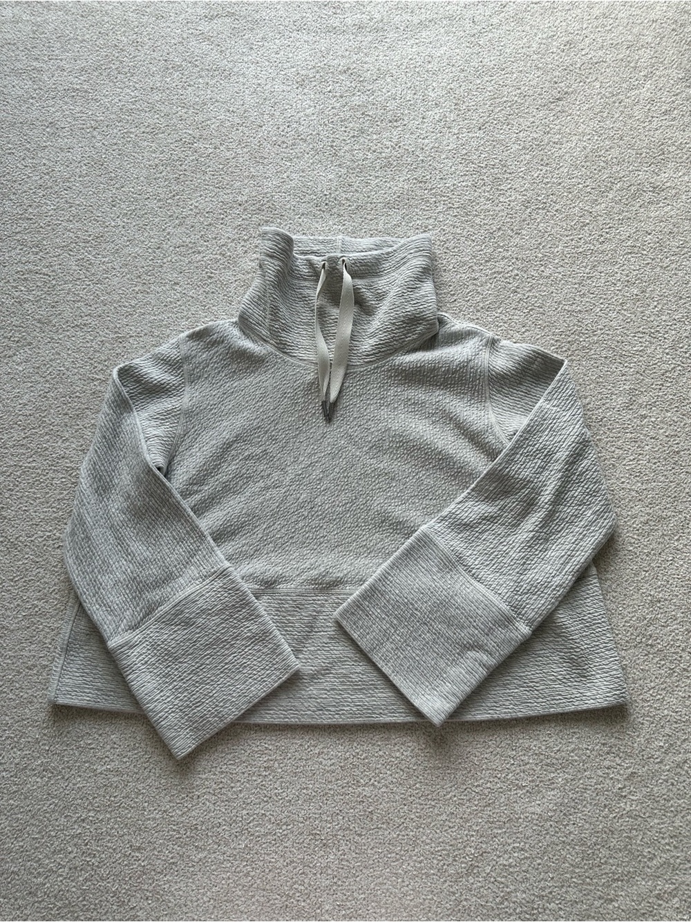 NWOT Lululemon Retreat Yourself Pullover